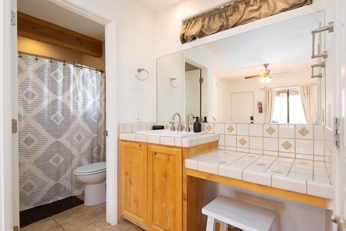 Renovated Lodge - Room 1 With Pool Access Joshua Tree Exterior foto